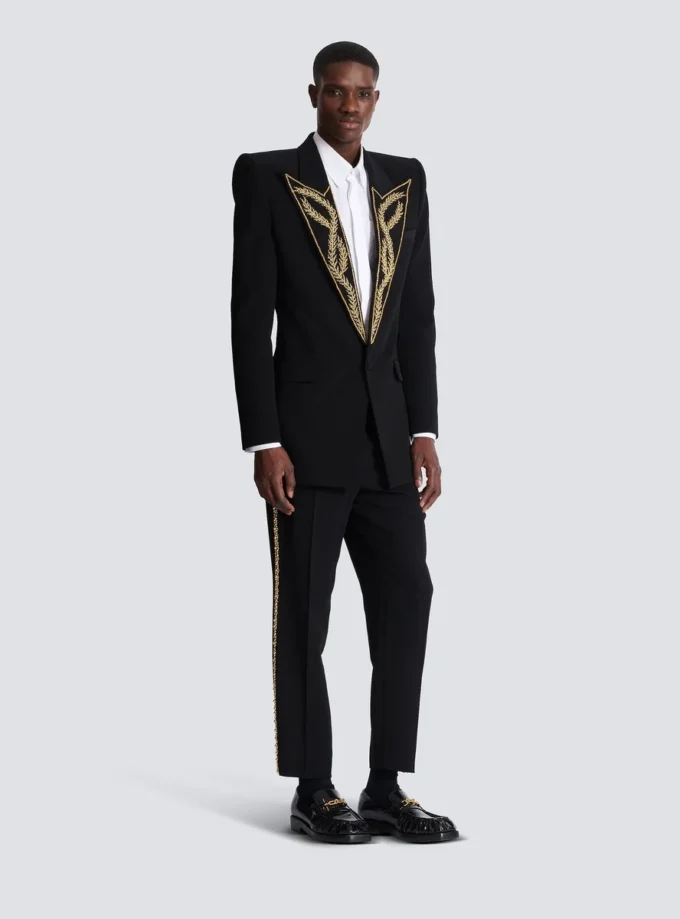1-button jacket with embroidered collar 1-button jacket with embroidered collar