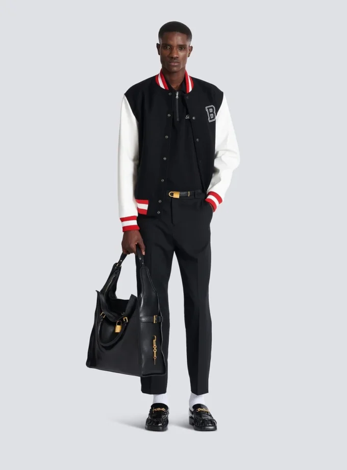 Short-sleeved polo shirt with embroidery Short-sleeved polo shirt with embroidery