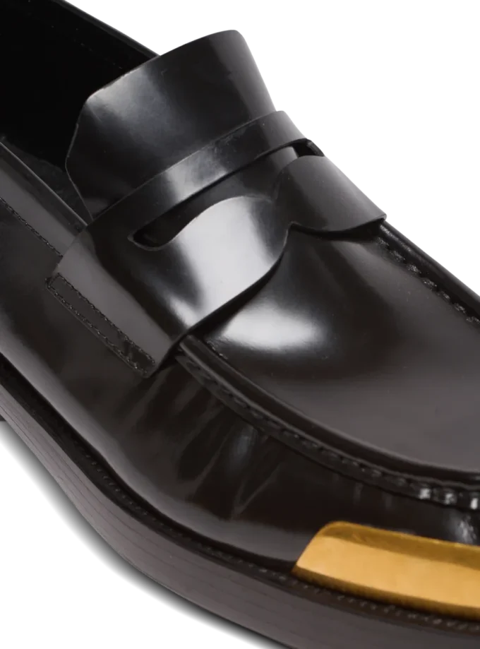Square-toe glazed leather loafers