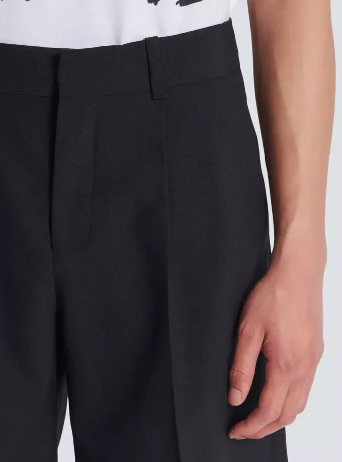 Wool darted Bermuda shorts